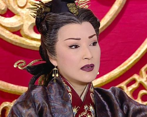 梦见太后