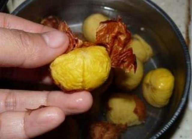 梦见吃栗子