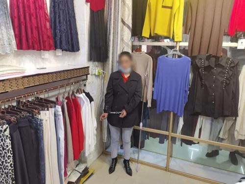 梦见偷衣服