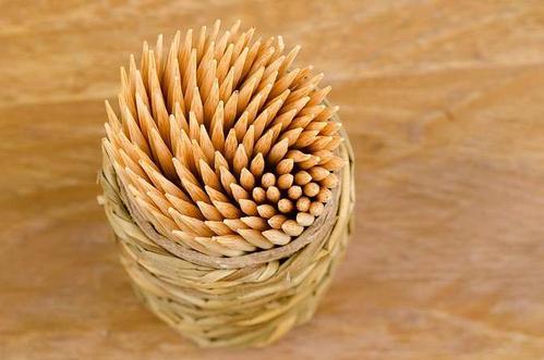 梦见牙签