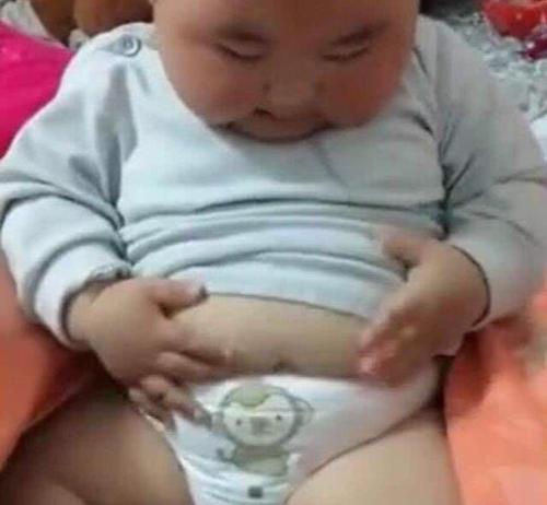 梦见胖嘟嘟的小女孩