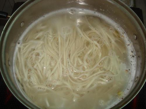 梦见煮面条