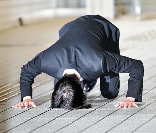 梦见叩头