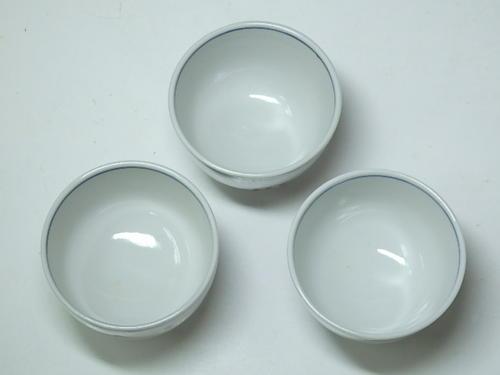 梦见很多空碗