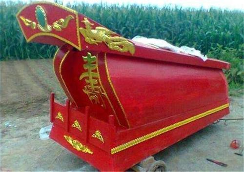 梦见红色棺材