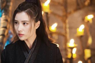梦见黑衣女子