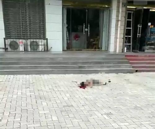 梦见亲人从高处摔下