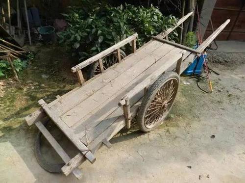 梦见自己拉车