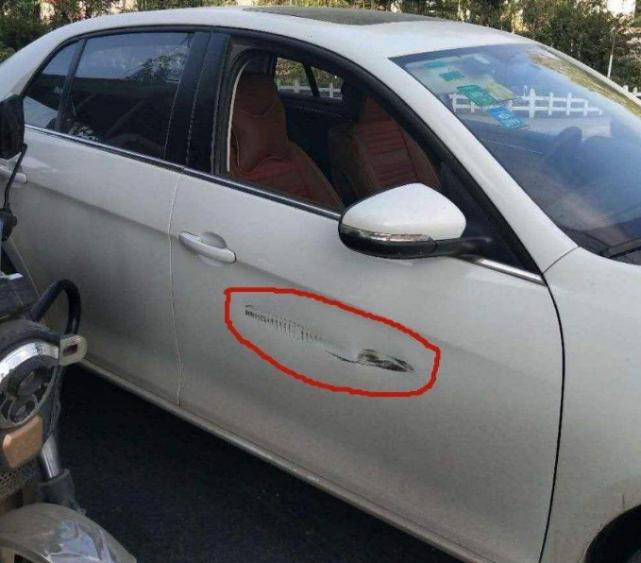 梦见我刮别人车