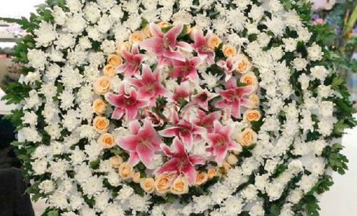 孕妇梦见花圈