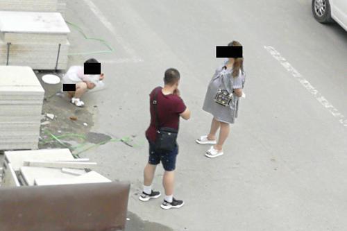 梦见朋友拉屎