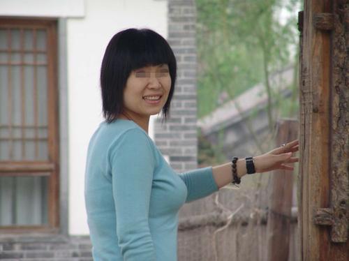 梦见老公死了嘴张很大