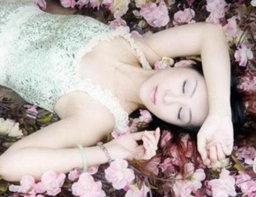 梦见老公光身子
