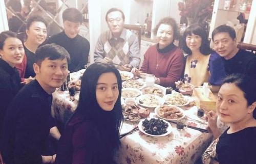 梦见和亲人一起吃饭 梦见和亲人一起吃饭