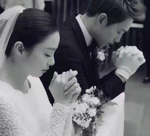 梦见和老婆亲嘴
