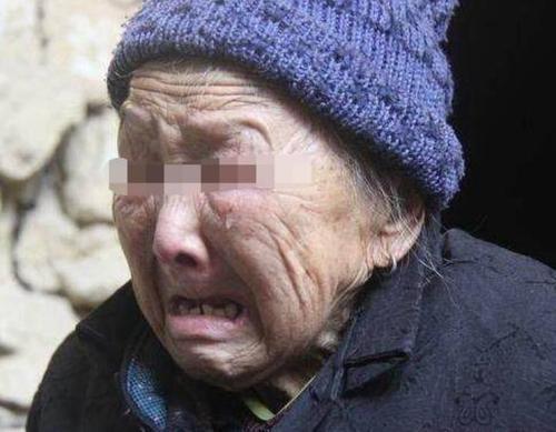 梦见死去的妈妈回家