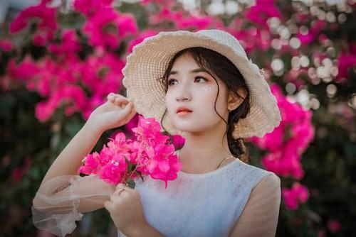梦见同事生了个女儿