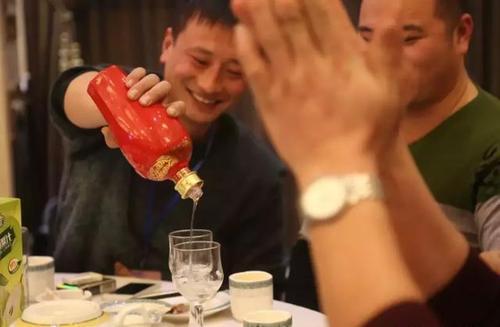 梦见以前同事喝醉酒