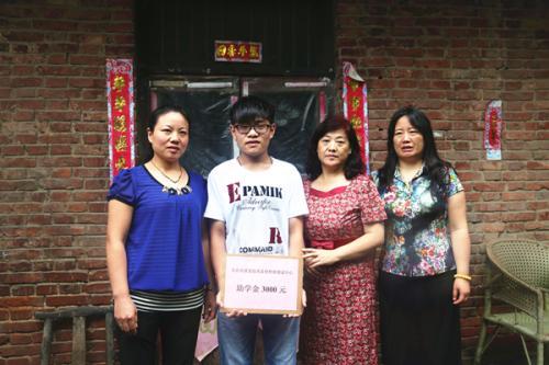 梦见母亲有困难