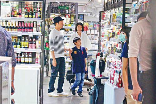 梦见和家人逛超市