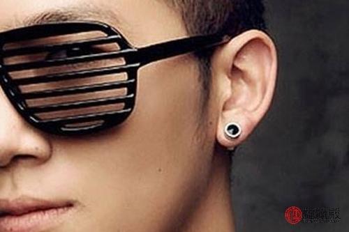 梦见男友耳朵受伤 梦见男友耳朵受伤