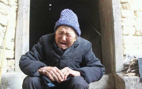 梦见死去的奶奶生病