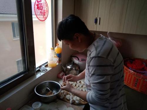 梦见父母做饭给我吃