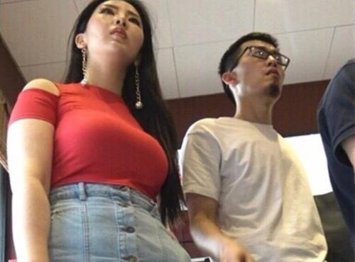 梦见我嫂子跟我逛街