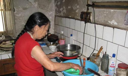 梦见舅妈来家里