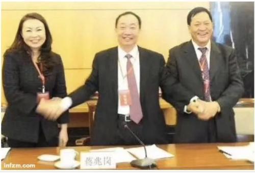 梦见校长被抓