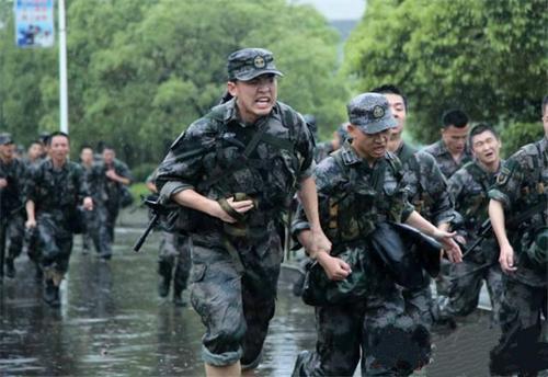 梦见当兵训练