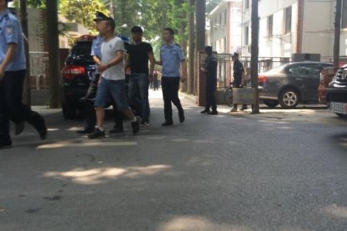 梦见死人讨债