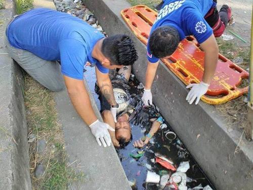 梦见死人喝醉了