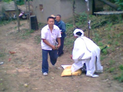 梦见吊孝