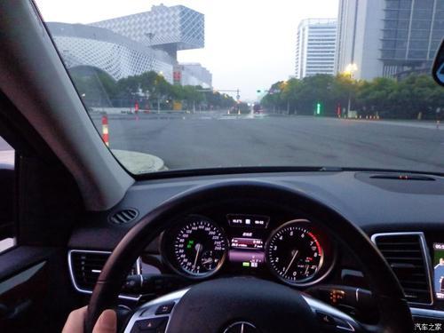 梦见自已会开车