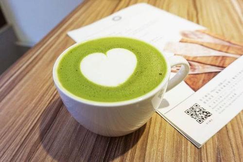 梦见喝抹茶拿铁
