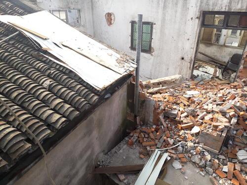 梦见房顶塌陷 梦见房顶塌陷