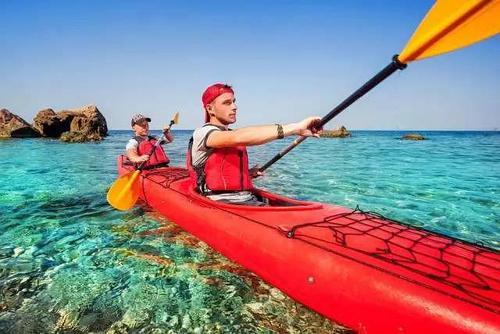 梦见划船掉水里 梦见划船掉水里