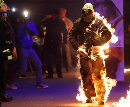 梦见身上着火被扑灭了