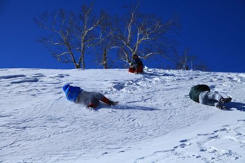 梦见从山上滚下去 梦见从山上滚下去