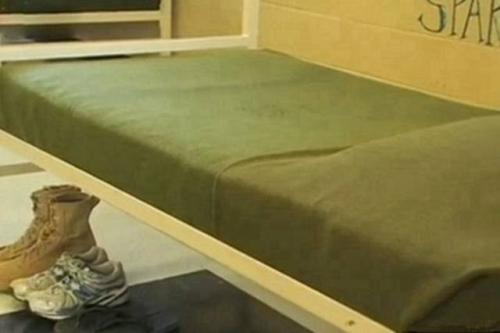 梦见地下放被子 梦见地下放被子