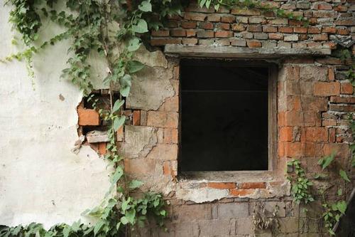 梦见老宅变成废墟