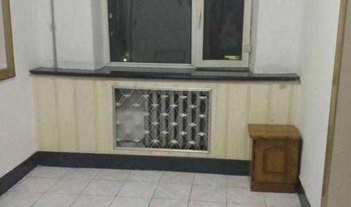 梦见自家屋里破