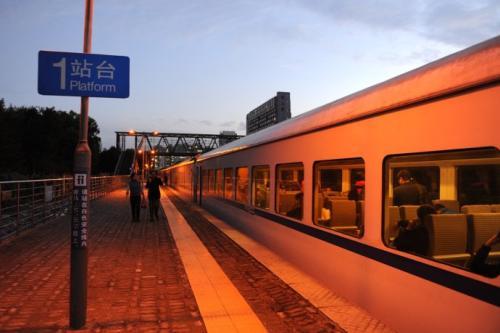 梦见火车停在站台 梦见火车停在站台