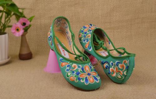 梦见绣花鞋 梦见绣花鞋