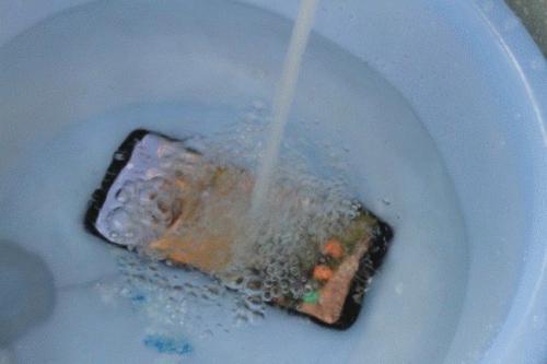 梦见水里帮别人捞鞋子 梦见水里帮别人捞鞋子