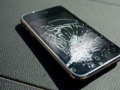 梦见把手机给摔了 梦见把手机给摔了