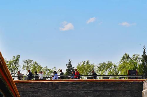 梦见画舫的灯被大风吹灭 梦见画舫的灯被大风吹灭