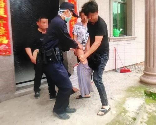 梦见兄弟吵架