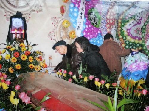 梦见妈妈去世了